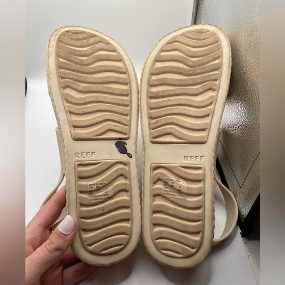 Reef Water Vista Women's Tan Sandals size 11 - Picture 9 of 10